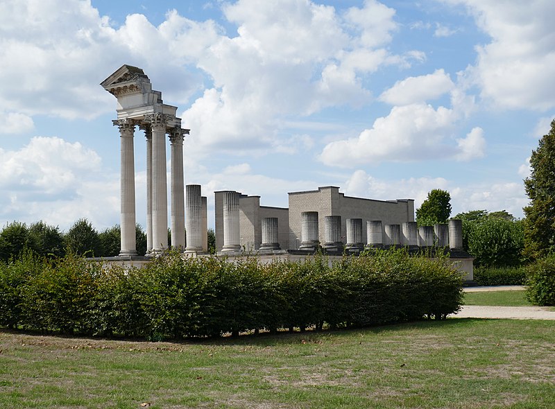 File:GLAM on Tour - APX Xanten - Der Hafentempel (01).jpg