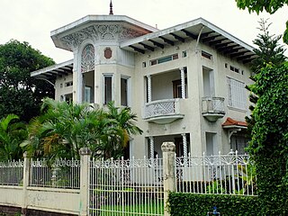 <span class="mw-page-title-main">Gala–Rodriguez Ancestral House</span> House in Quezon, Philippines