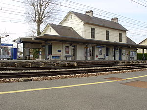 Gare de Marolles-en-Hurepoix 02.jpg