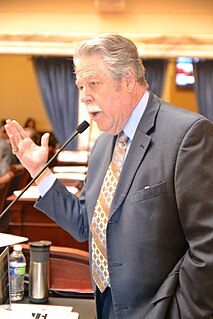 Gene Davis (politician)