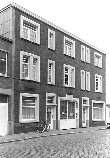 File:Gent Halvemaanstraat 46 - 205023 - onroerenderfgoed.jpg