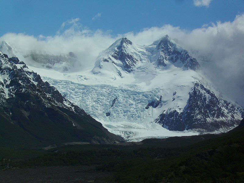 File:Glaciar Grande - Parque Nacional Los Glaciares - panoramio.jpg