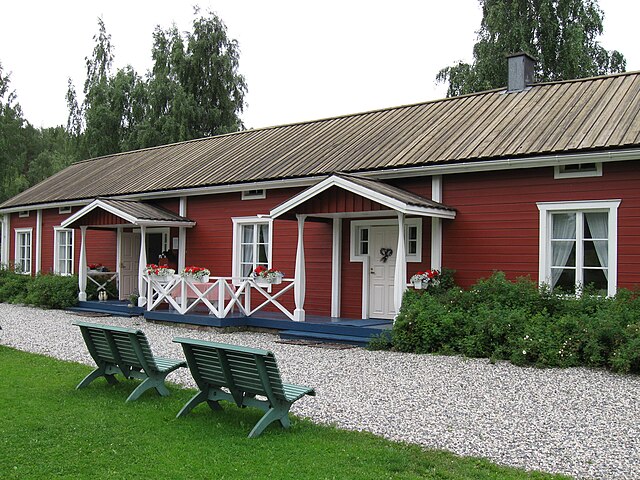 Hövelö (Eino Leino House) in Paltaniemi, Kajaani