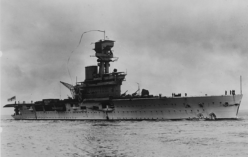 File:HMS Hermes (95) (1919) (49694314851).jpg