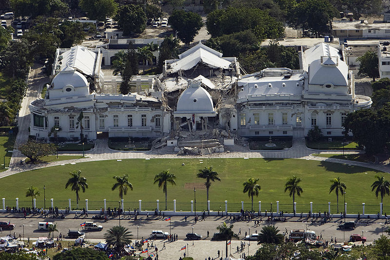 File:Haitian national palace earthquake.jpg