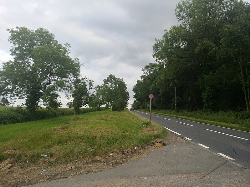 File:Harborough Road near Kelmarsh - geograph.org.uk - 6202537.jpg