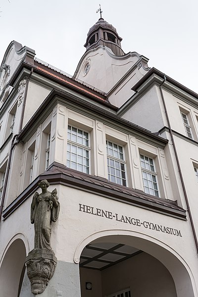 File:Helene-Lange-Gymnasium (Hamburg-Harvestehude).Detail.1.29247.ajb.jpg