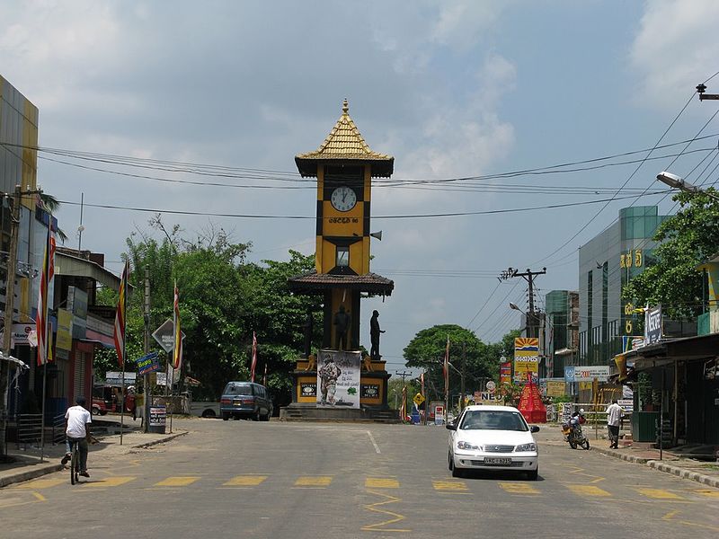 File:Hingurakgoda Clock Tower.jpg