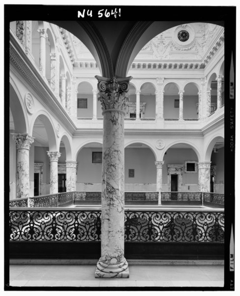 File:Historic American Buildings Survey, Hans Padelt, Photographer Winter 1969 (2 1-4' x 2 3-4' negative) THIRD FLOOR- VIEW OF UPPER COURTYARD AND THIRD FLOOR CORRIDOR. - Monroe County HABS NY,28-ROCH,15-4.tif