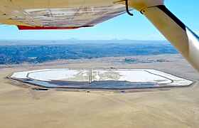 Husab Mine und Klan Berge, Namibia (2017) .jpg