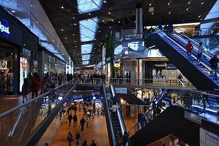 The massive Euralille shopping mall is right between the city's long-distance train stations and features most of the typical chain stores found in France