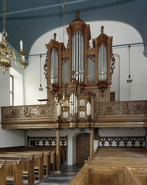 File:Interieur, aanzicht orgel, orgelnummer 1973 - Pieterburen - 20417564 - RCE.jpg