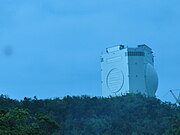 与座岳分屯基地（沖縄本島）のJ/FPS-5レーダー