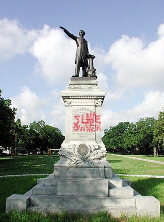 "Slave owner" vandalism Jefferson Davis, Slave Owner.jpg