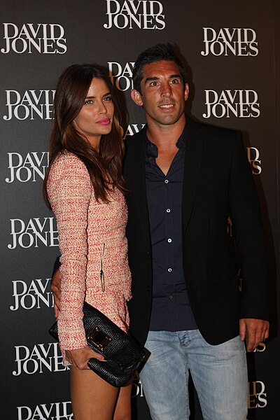 File:Jodi Gordon and Braith Anasta 2012-2.jpg