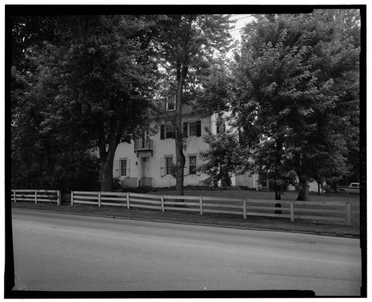 File:Jones Farmhouse, Lancaster Pike and Farm Road (Radnor Township), Wayne, Delaware County, PA HABS PA,23-WAYN,1-1.tif