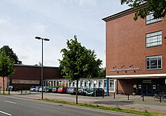 Joseph-Beuys-Gesamtschule in Duesseldorf-Oberbilk, von Nordosten.jpg