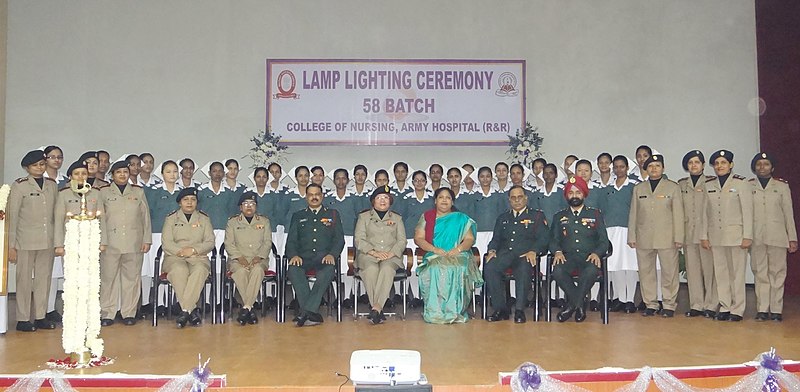 File:Josephine Little Flower and Commandant Army Hospital R&R Lt. General A.S. Narula with the budding nursing students alongwith their teachers.jpg
