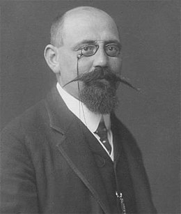 Karl Renner 1905.jpg