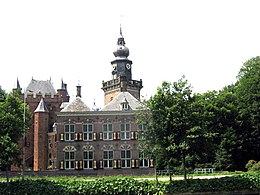 Nyenrode Business University in Breukelen Kasteel van Nijenrode.jpg