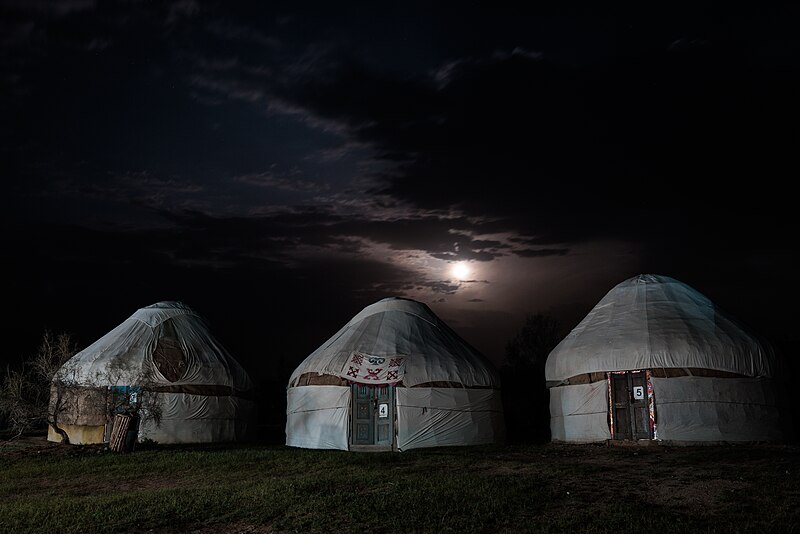 File:Kazakh yurts at night in the Kyzylkum desert, Uzbekistan.jpg