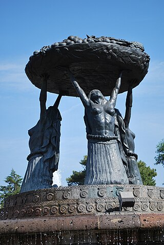 <i>Fuente de las Tarascas</i> Fountain and sculpture in Morelia, Michoacán, Mexico