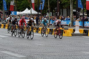 Le Tour de France 2015 Stage 21 (19992590510).jpg