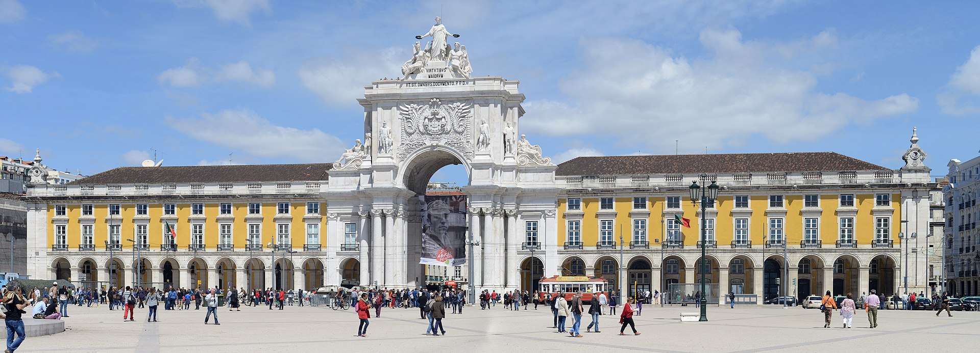 Lisboa April 2014-15a.jpg