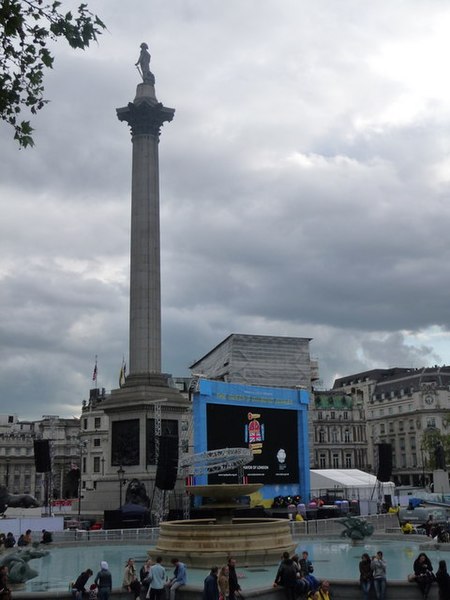 File:London, big screen below Nelson’s Column - geograph.org.uk - 2984782.jpg