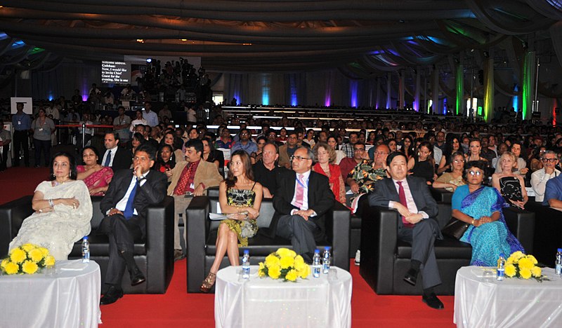 File:Manish Tewari and other dignitaries, at the closing ceremony of the 44th International Film Festival of India (IFFI-2013), at Panaji, Goa on November 30, 2013.jpg