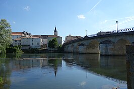 Mansle met Charente-brug