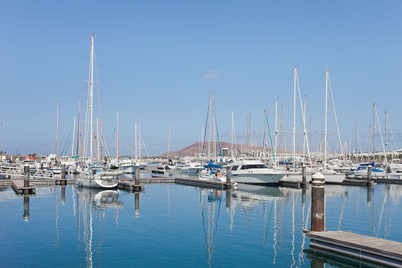 File:Marina Rubicón - Playa Blanca - Lanzarote - MR12.jpg