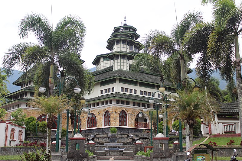 File:Masjid Raya Bayur 2020 01.jpg