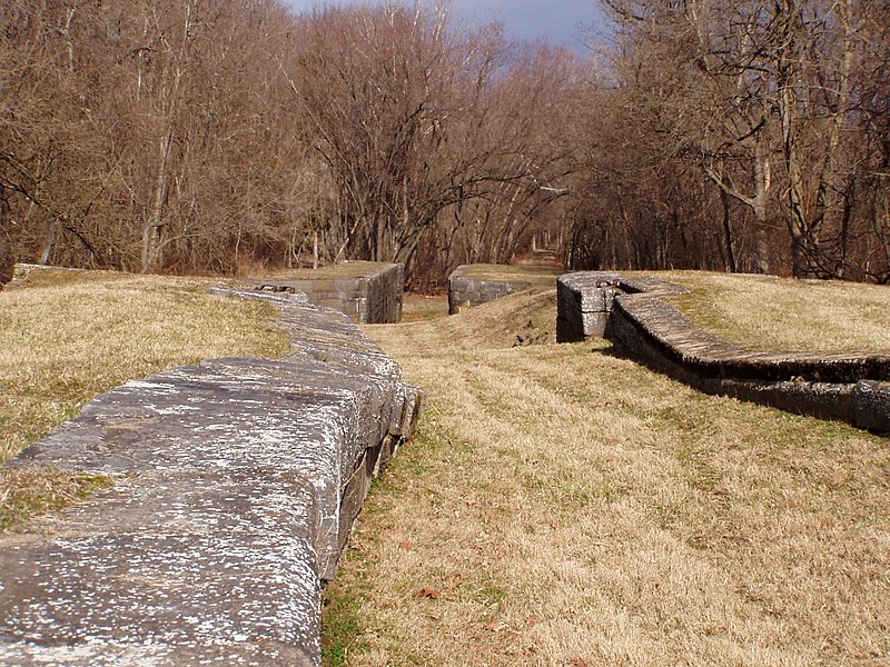 File:Mile 108 P2050010 Four Locks.jpg