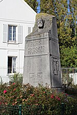 Henri Moissan Anıtı