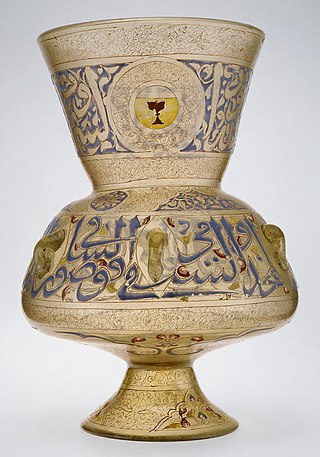 <span class="mw-page-title-main">Mosque lamp</span> Islamic architecture glass