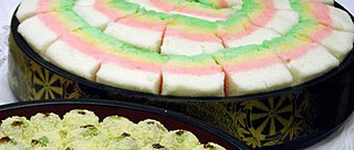 Mujigae-tteok rainbow rice cake