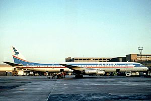 N910CL DC-8-61 Capitol Aws MAN 30NOV82 (5586865604).jpg