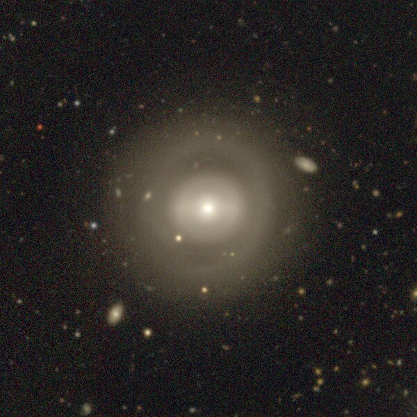 File:NGC 589 DECam.jpg