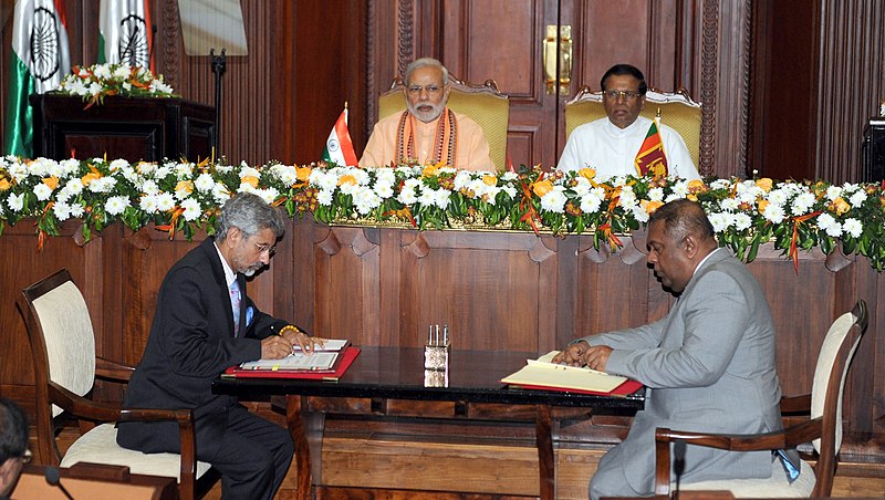 File:Narendra Modi and the President of the Democratic Socialist Republic of Sri Lanka, Mr. Maithripala Sirisena witnessing the signing of agreements between India and Sri Lanka, in Colombo, Sri Lanka on March 13, 2015.jpg