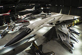 Le North American XB-70A Valkyrie no 62-0001 exposé au National Museum of the United States Air Force, sur la base aérienne de Wright-Patterson à Dayton, dans l'Ohio.