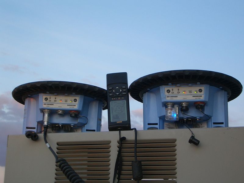 File:Navcom GPS Receivers.jpg