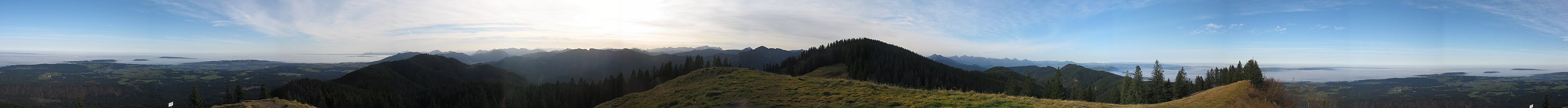 Gipfelpanorama (Foto) vom Nebengipfel Niederbleick