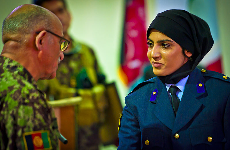 File:Nilofar Rahmani accepting her pilot wings at a ceremony in May 2013.jpg