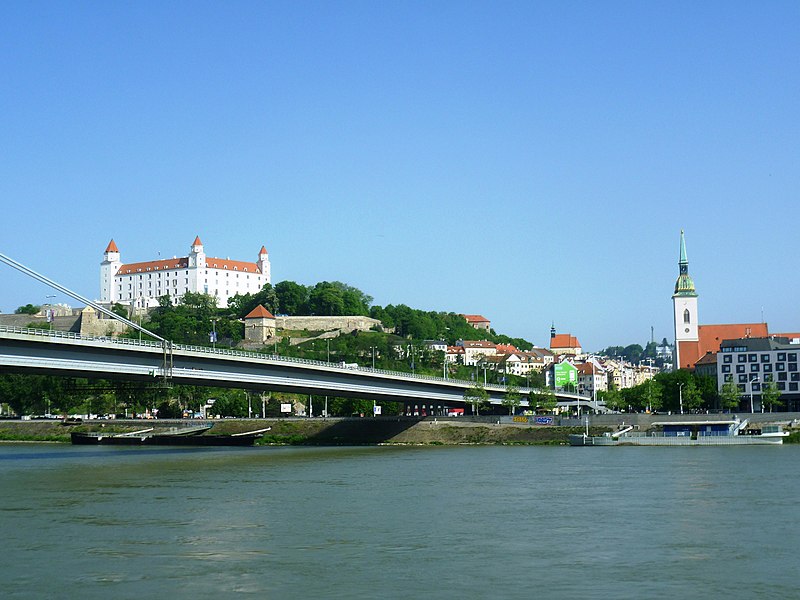 File:Nový most in Bratislava with a view to Castle hill and St. Martin Cathedral.jpg