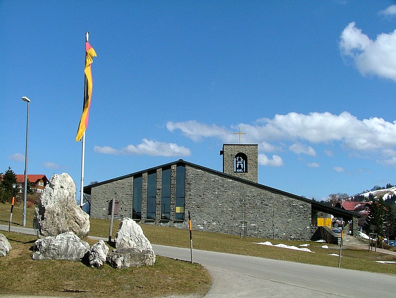 File:Oberjoch Kirche - panoramio.jpg