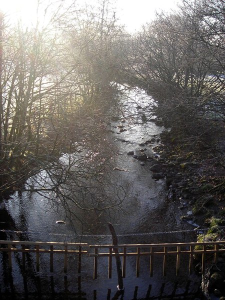 File:Old Water from Barnsoul Bridge - geograph.org.uk - 638645.jpg