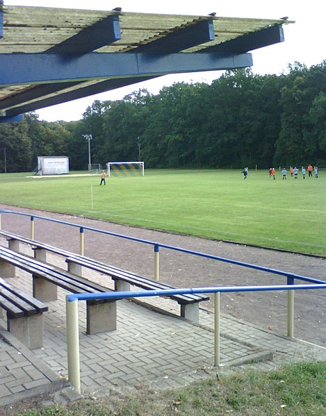 File:Otterwisch Sportplatz.jpg