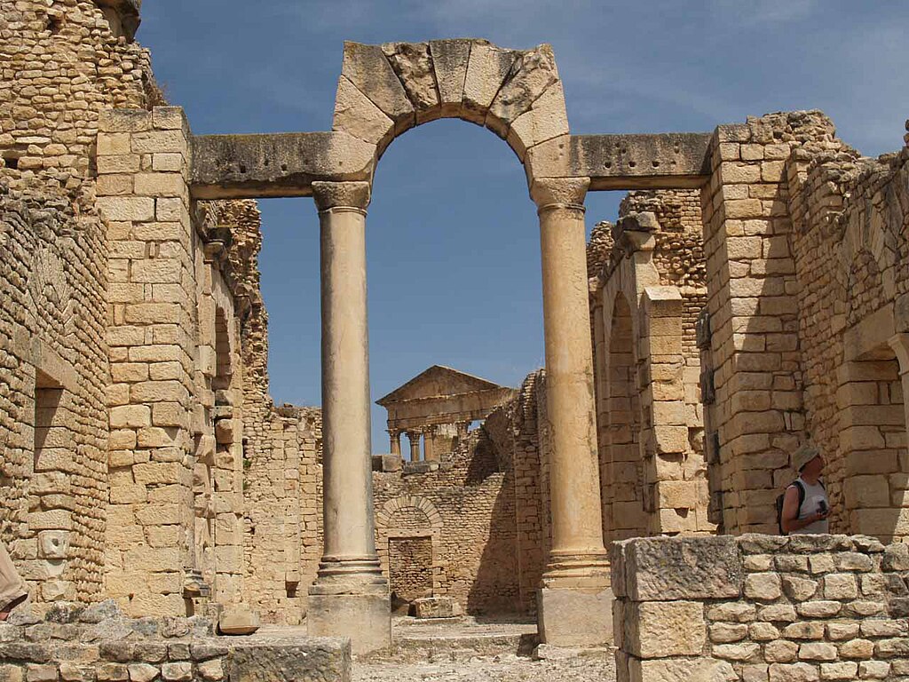 File:P6212512 dougga.jpg - Wikimedia Commons