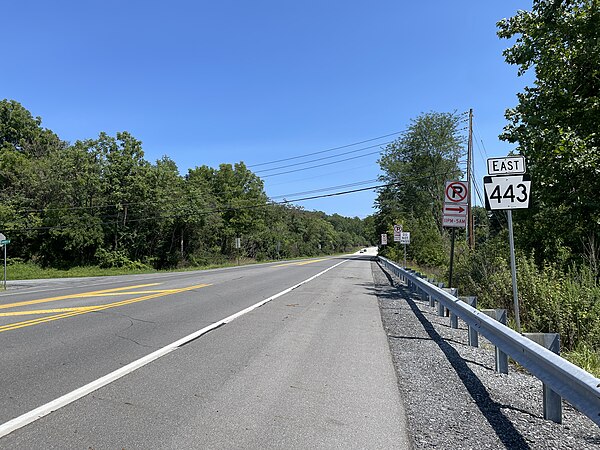 PA 443 eastbound past US 22/US 322 in Middle Paxton Township